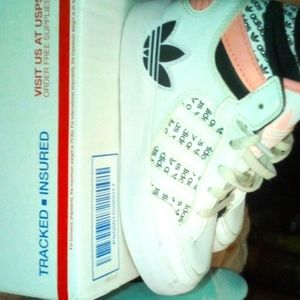 Girls adidas pink n white size 8k hard court hi tops